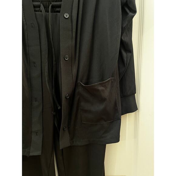 Live2Lounge 2-Piece Lounge Set (Cardigan & Pants) - Black, Size M - Picture 6 of 9